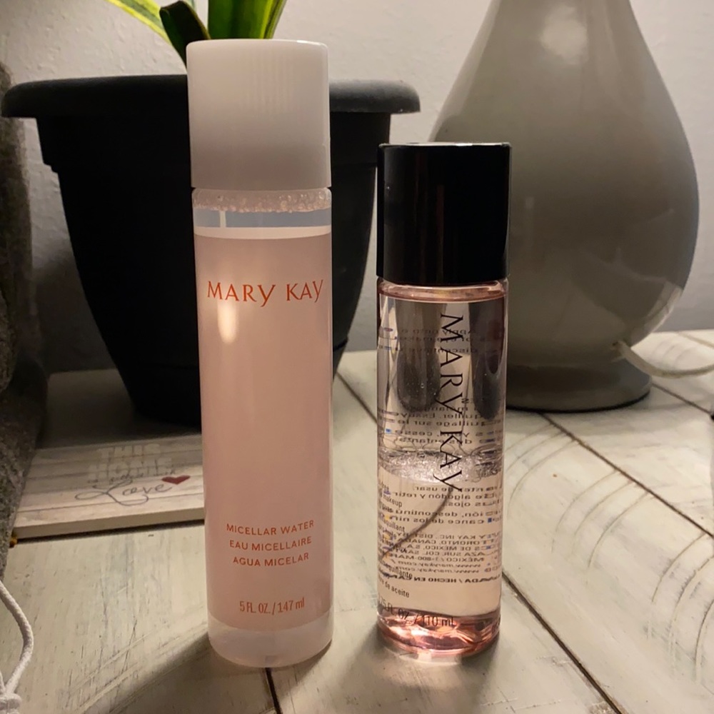 New Limited Edition MKMakeup Remover Rounds Bundle
